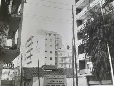 Al suo posto c�era solo un breve tratto di strada (via Monfalcone) che terminava con una scaletta che dava accesso a una serie di edifici che vennero abbattuti con l�apertura di via di Tullio, avvenuta alla fine degli anni 60